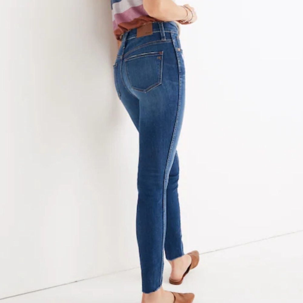 Madewell 10" high-rise exposed buttons fly frayed hem Jeans dark Blue sz 30/28. - Picture 4 of 16